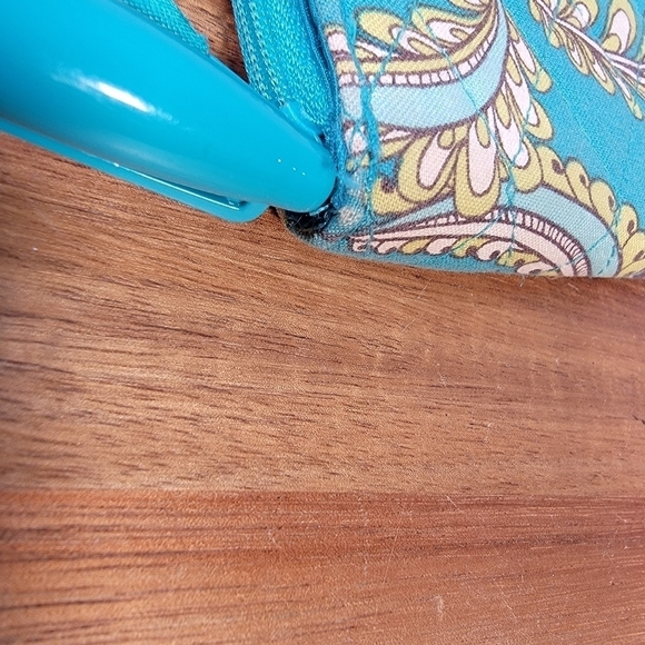 Vera Bradley Wallet and Matching Eyeglass Holder - Picture 9 of 16